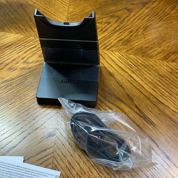 Jabra Evolve 75 Headset Charging Stand - Picture 3 of 10